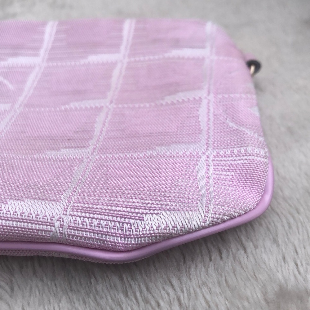 CHANEL New Travel Line Pink Pochette - Picture 8 of 17